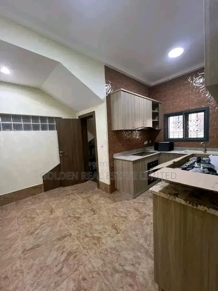 4bdrm Duplex in Katampe Extension for sale in Katampe Extension