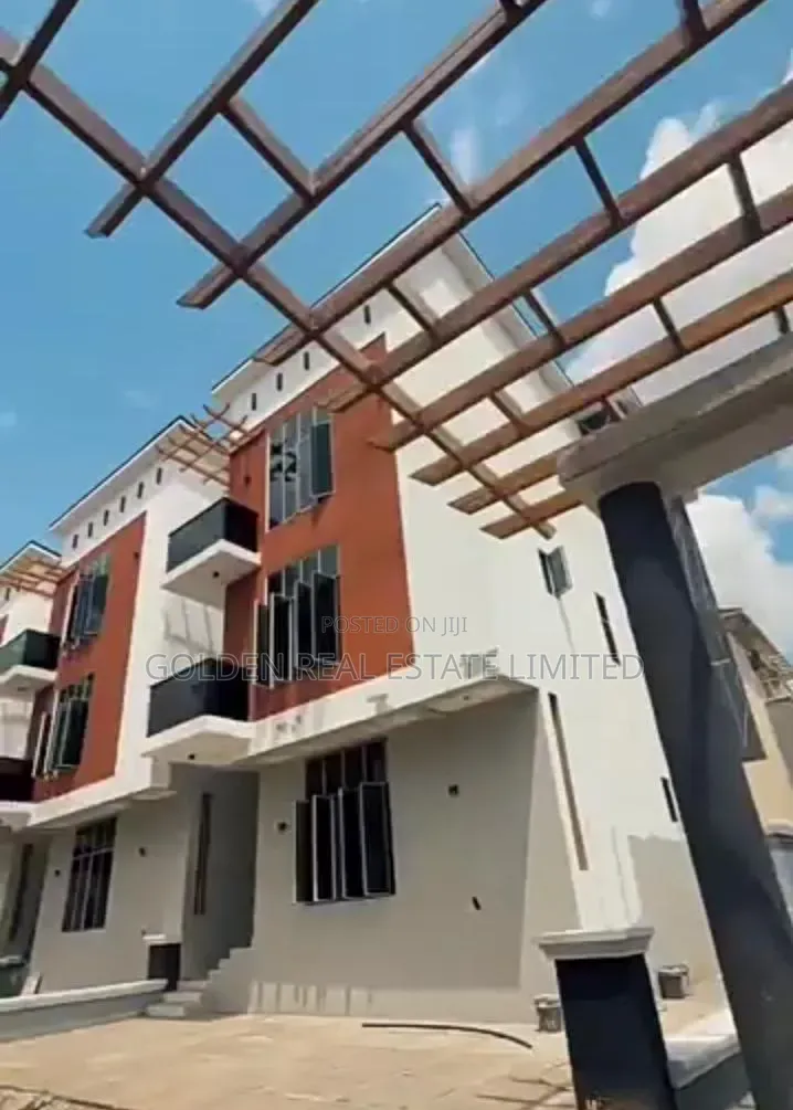 4bdrm Duplex in Utako for sale in Utako