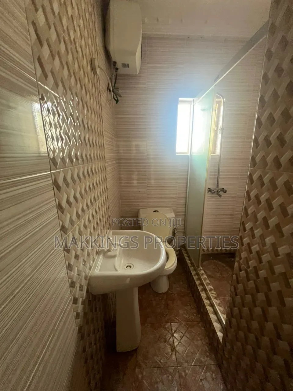 2bdrm Apartment in Agungi for rent in Agungi