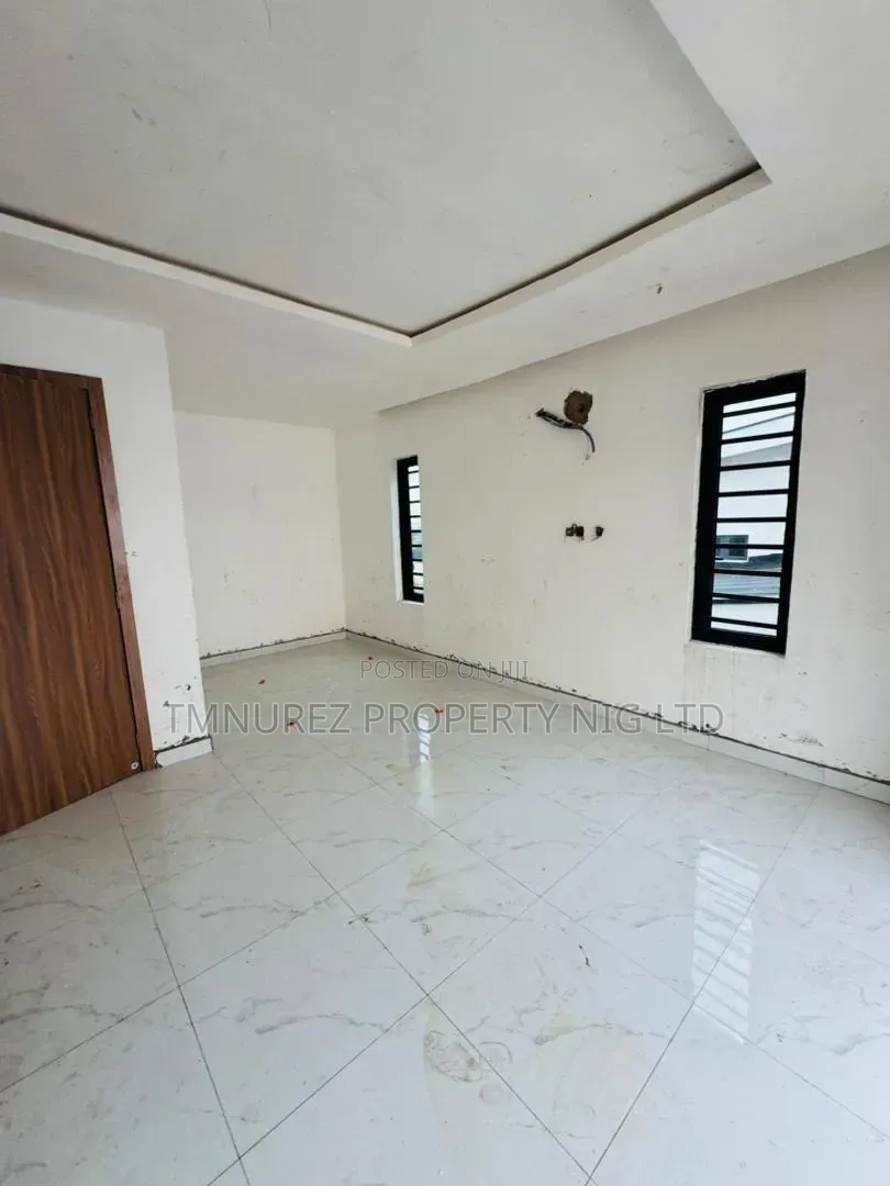 4bdrm Duplex in GRA Phase 1 for sale in GRA Phase 1