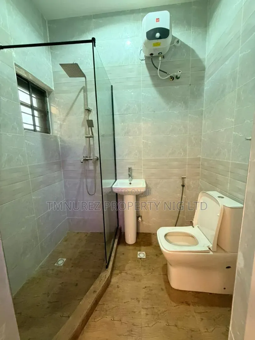 4bdrm Duplex in Oko-Oba for sale in Oko-Oba