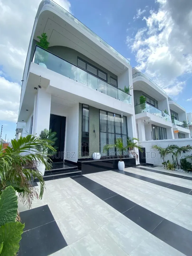 4bdrm Duplex in Abraham Adesanya Estate for sale in Abraham Adesanya Estate