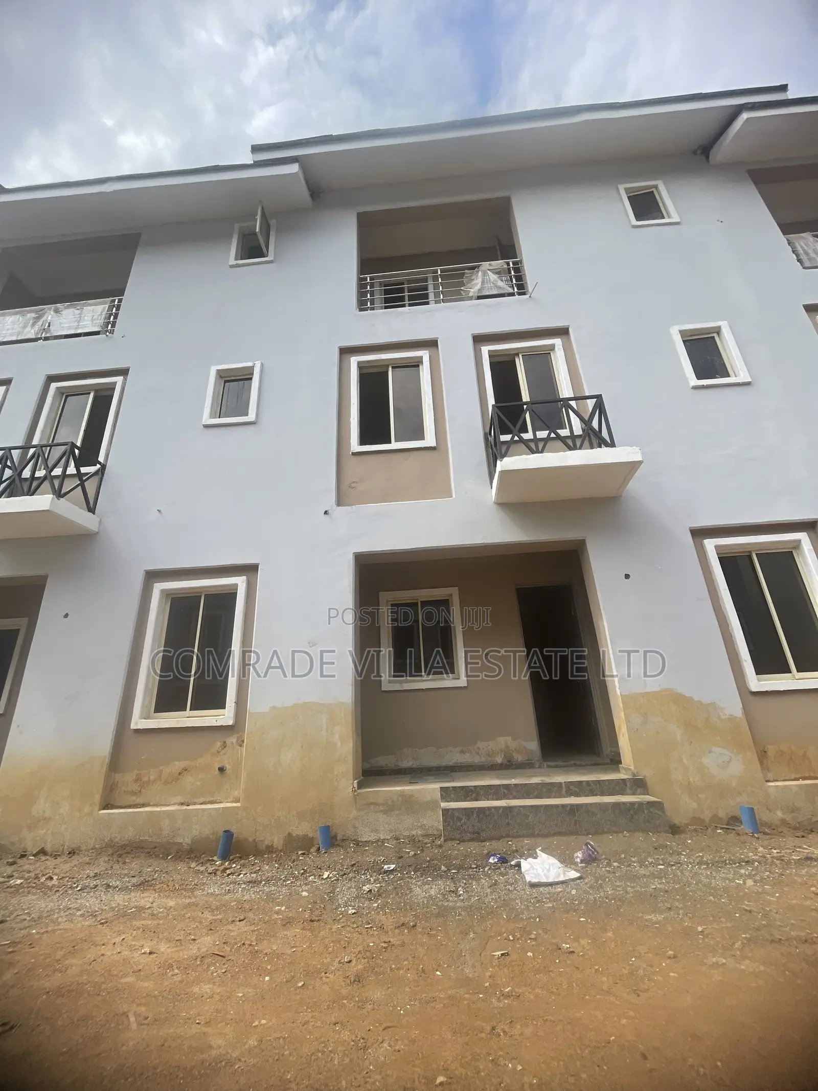 4bdrm Duplex in Durumi for sale in Durumi