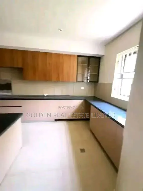 5bdrm Duplex in Katampe Extension for sale in Katampe Extension