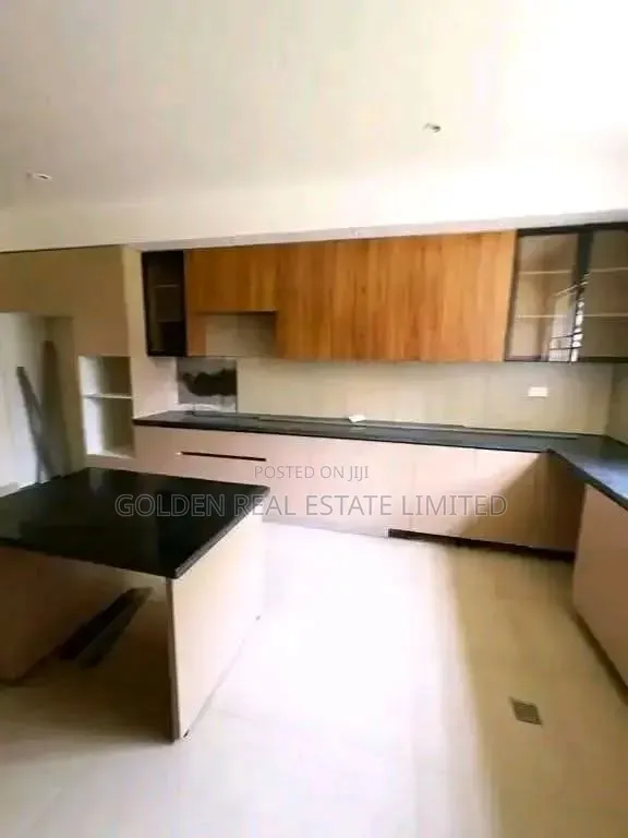 5bdrm Duplex in Katampe Extension for sale in Katampe Extension