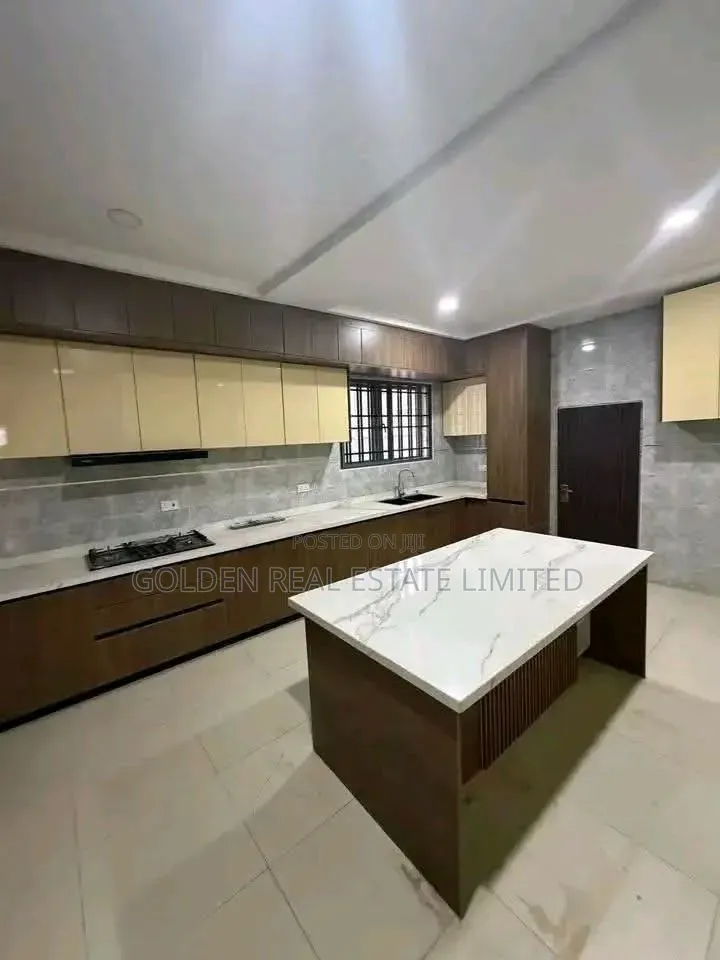 5bdrm Duplex in Wuye for sale in Wuye