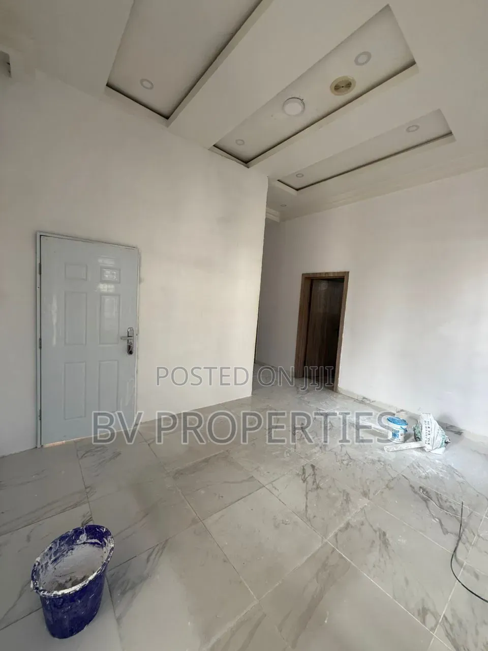 Mini Flat in Ikota for rent in Ikota