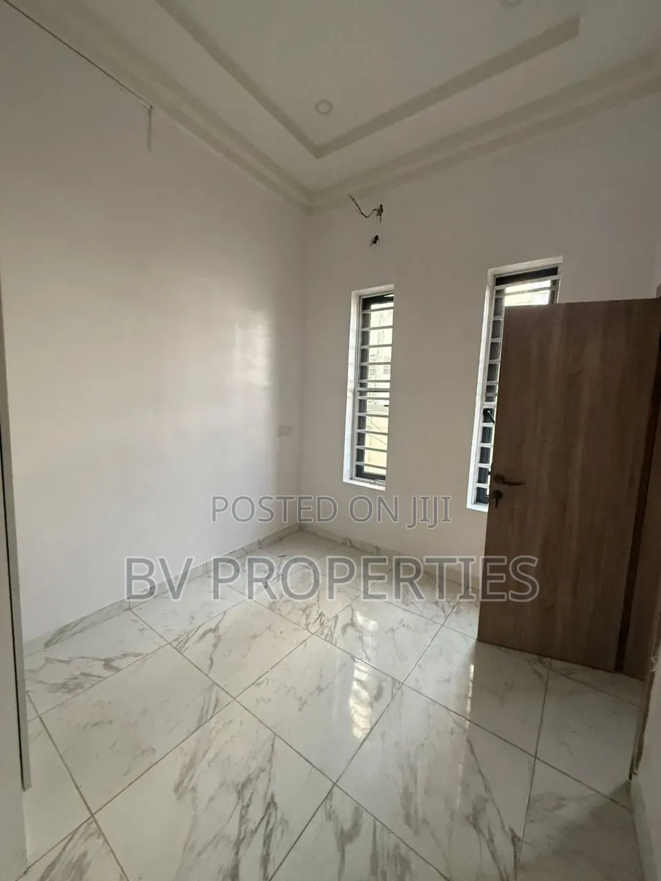 Mini Flat in Ikota for rent in Ikota