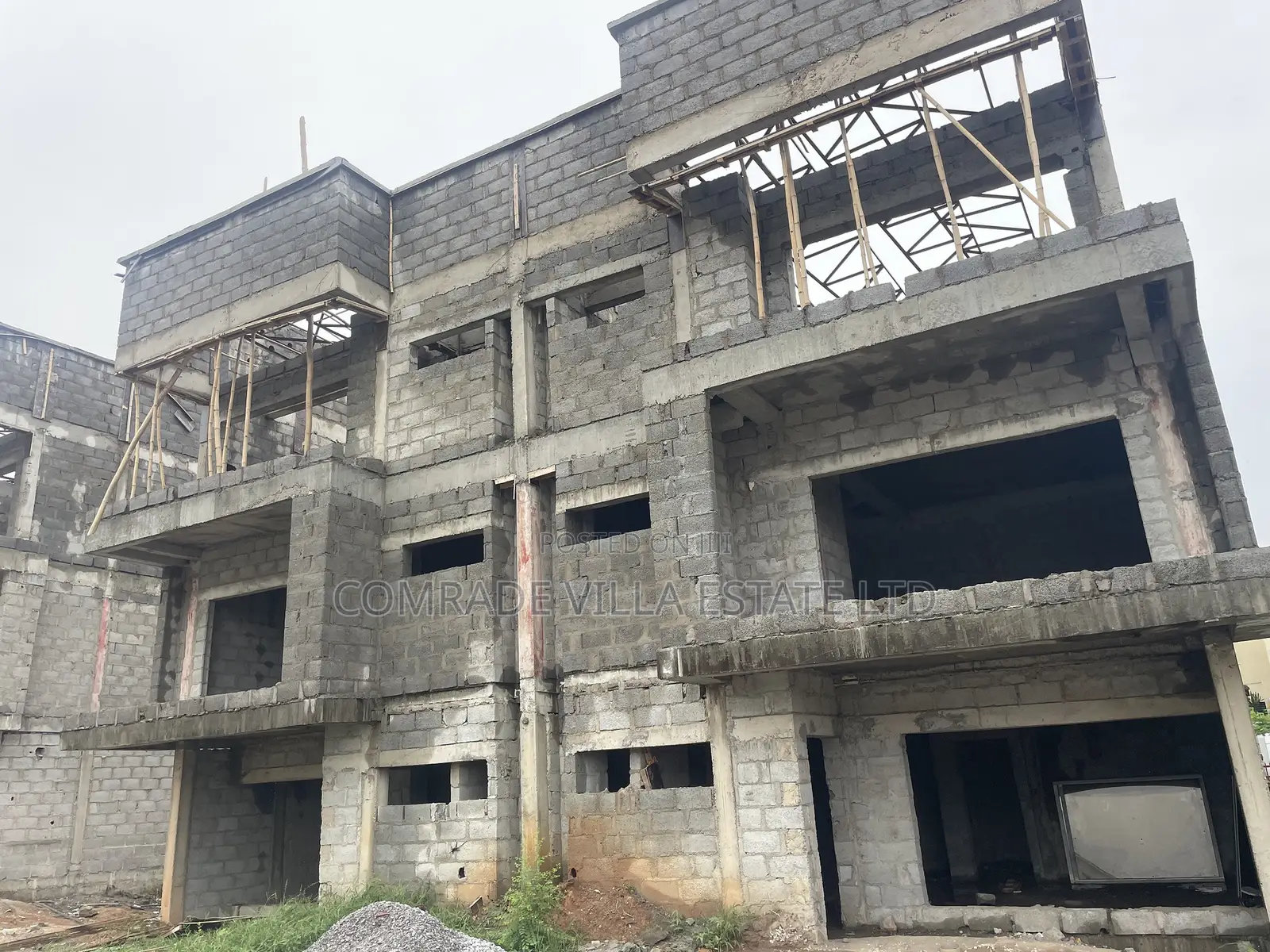 4bdrm Duplex in Life Camp for sale in Life Camp