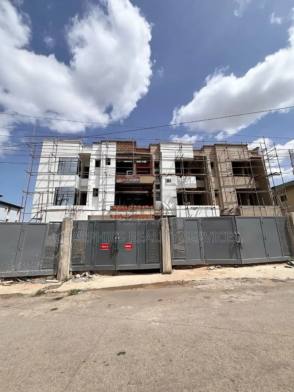 4bdrm Duplex in Mende for sale in Mende
