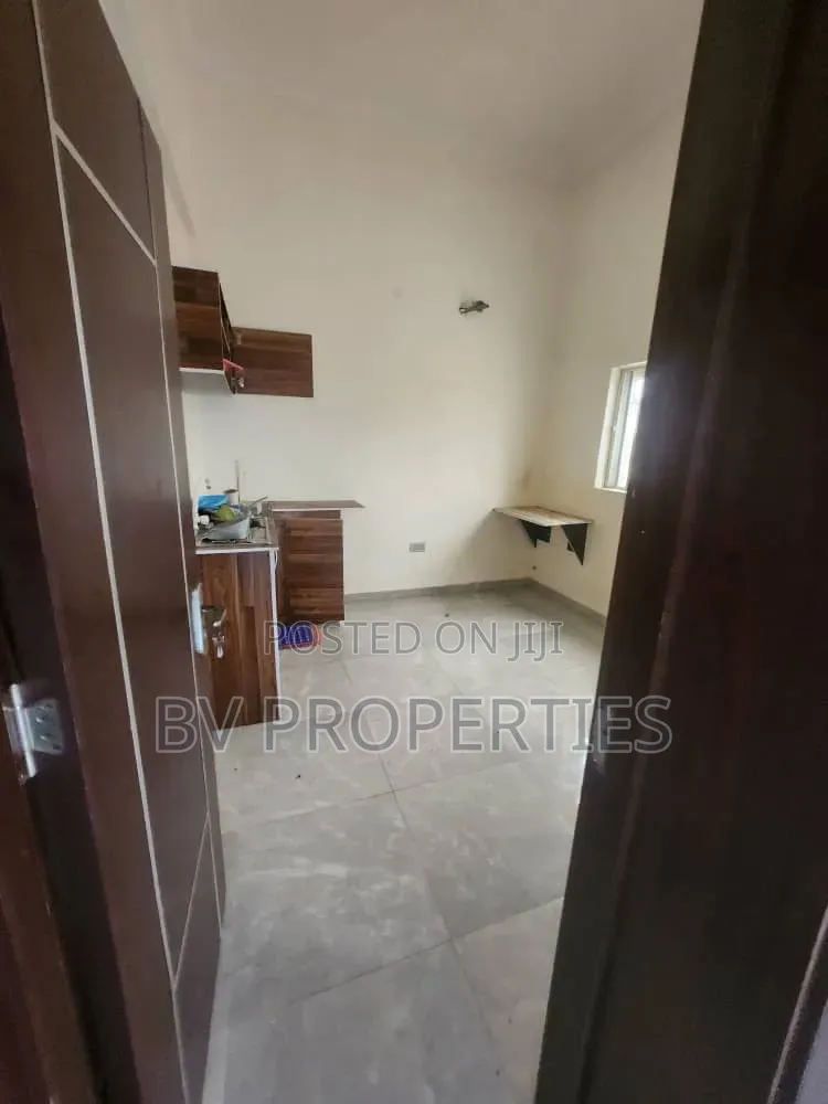 Mini Flat in Lakeview Estate, Lekki Phase 2 for rent in Lekki Phase 2