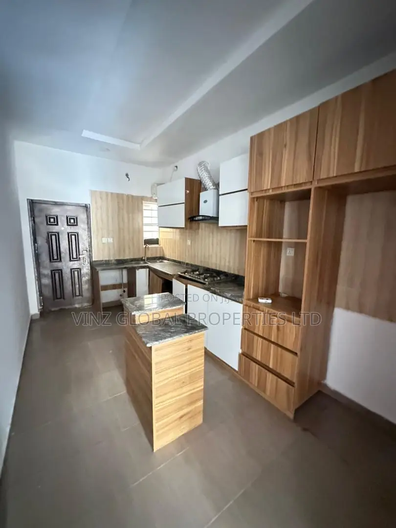 4bdrm Duplex in Lekki for rent in Lekki