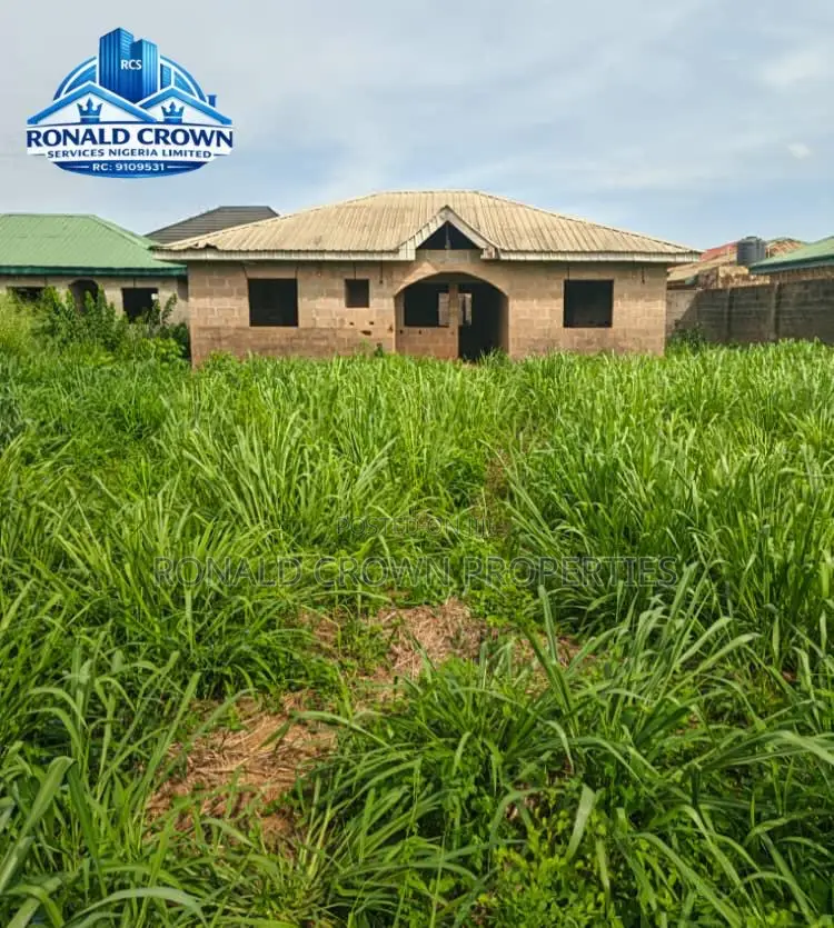 4bdrm Bungalow in Gberigbe for sale in Gberigbe