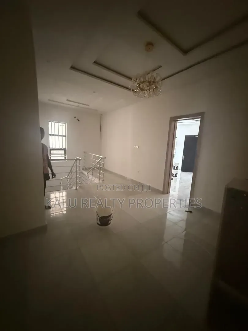 4bdrm Duplex in Orchid Road, Lekki Phase 2 for rent in Lekki Phase 2