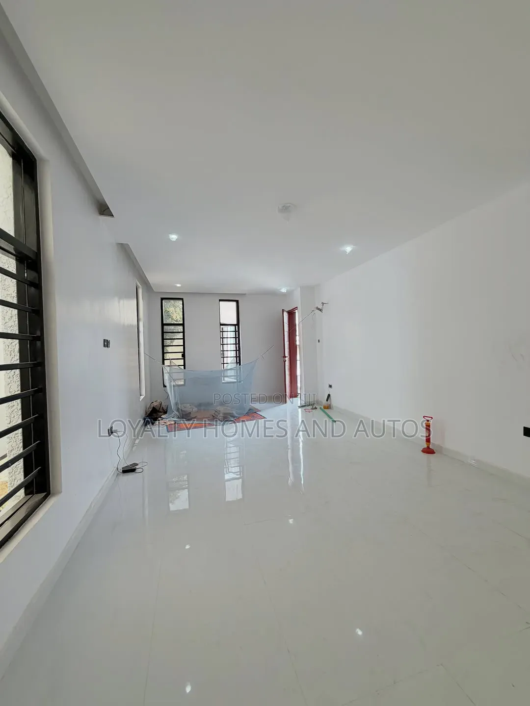 4bdrm Duplex in Adeniyi Jones for sale in Adeniyi Jones