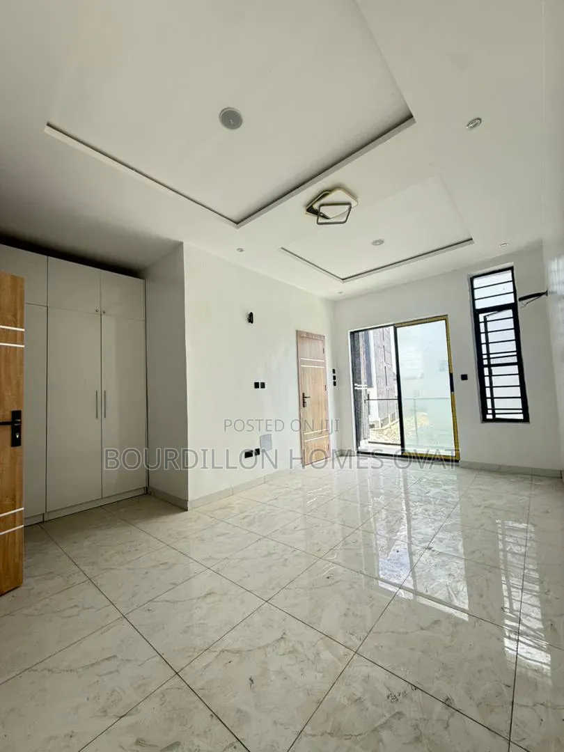 3bdrm Duplex in Chevron Lekki Lagos for sale in Chevron
