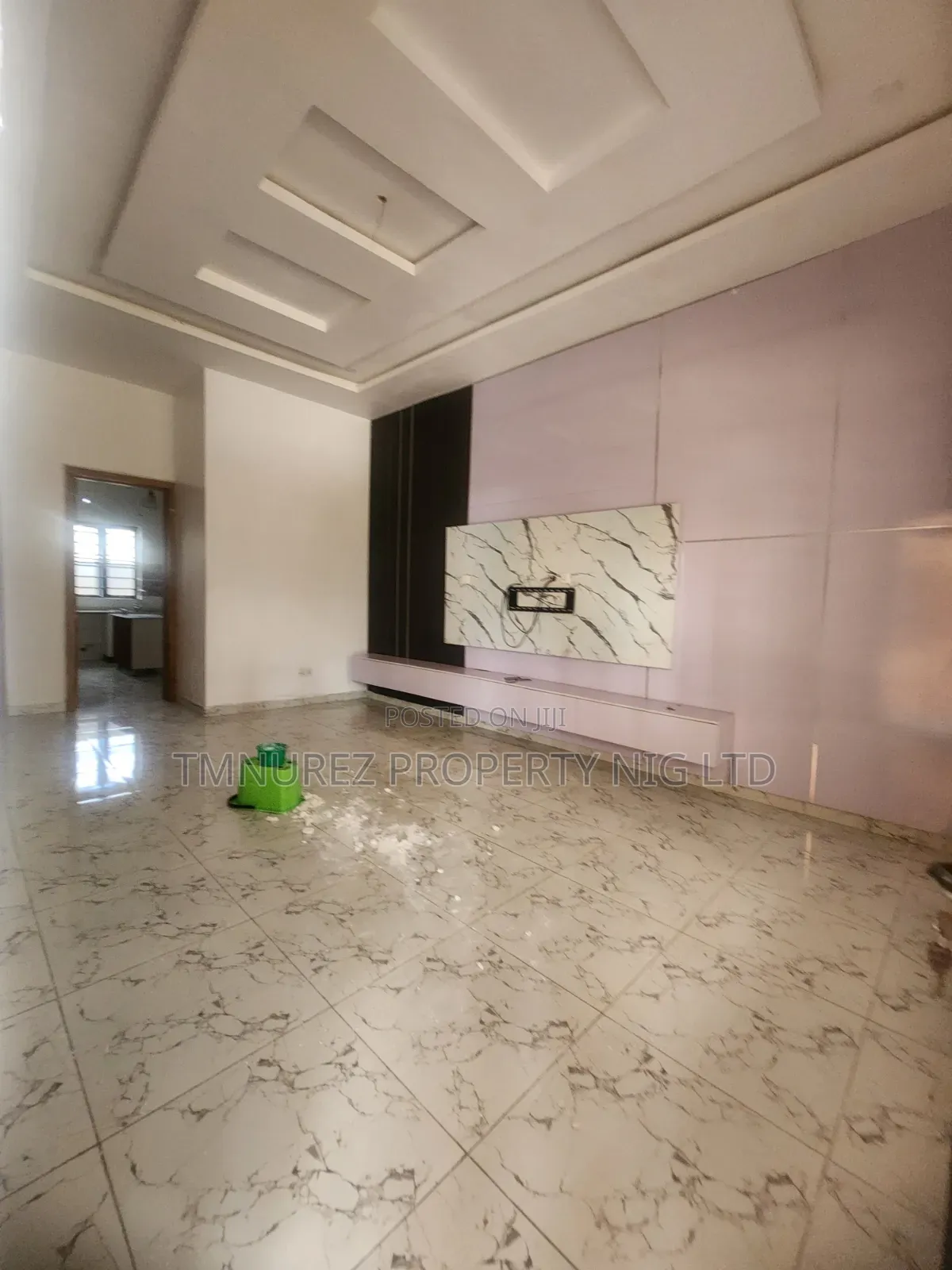 Mini Flat in Ikota for rent in Ikota