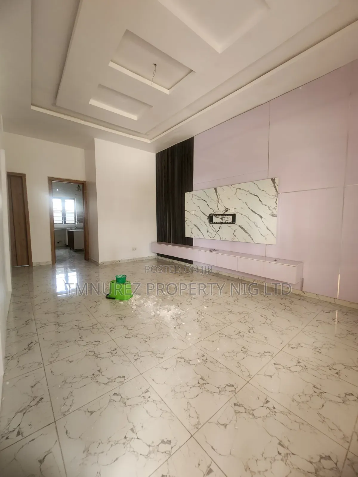 Mini Flat in Ikota for rent in Ikota