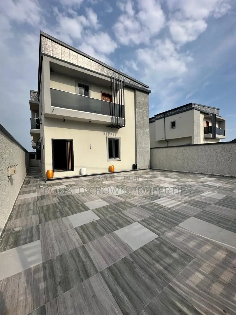 5bdrm Duplex in Abraham Adesanya Estate for sale in Abraham Adesanya Estate