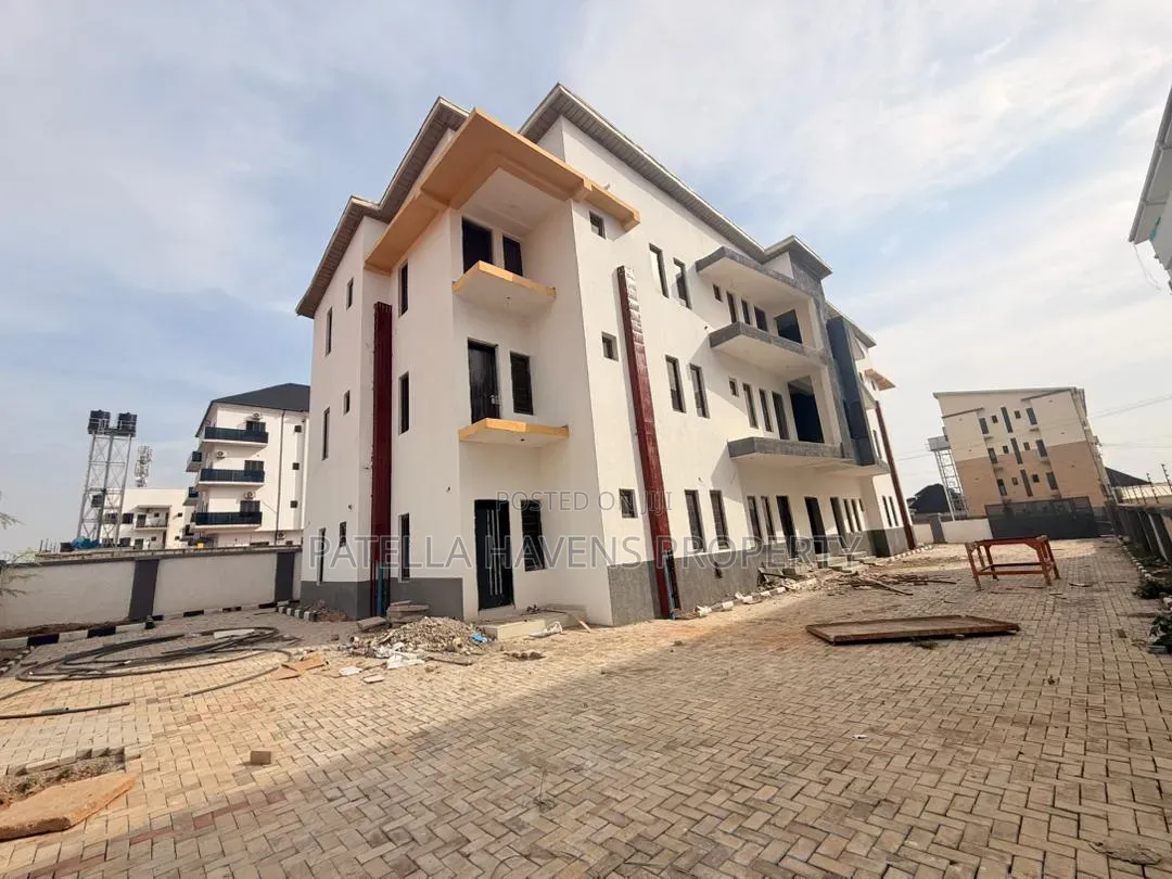 3bdrm Apartment in Wuye for sale in Wuye