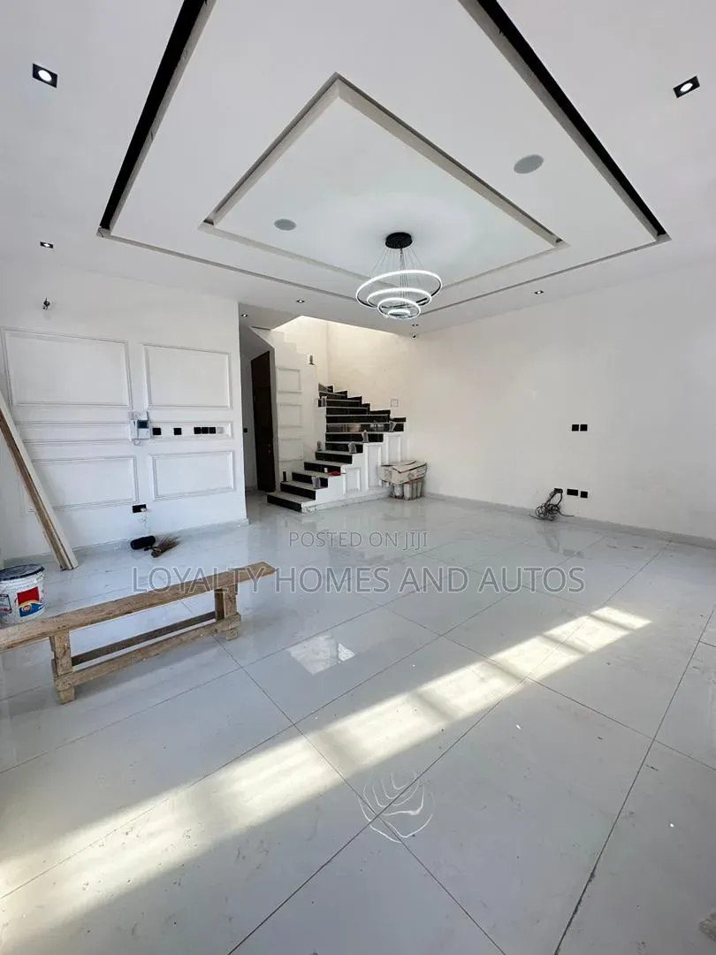 5bdrm Duplex in Abraham Adesanya Estate for sale in Abraham Adesanya Estate