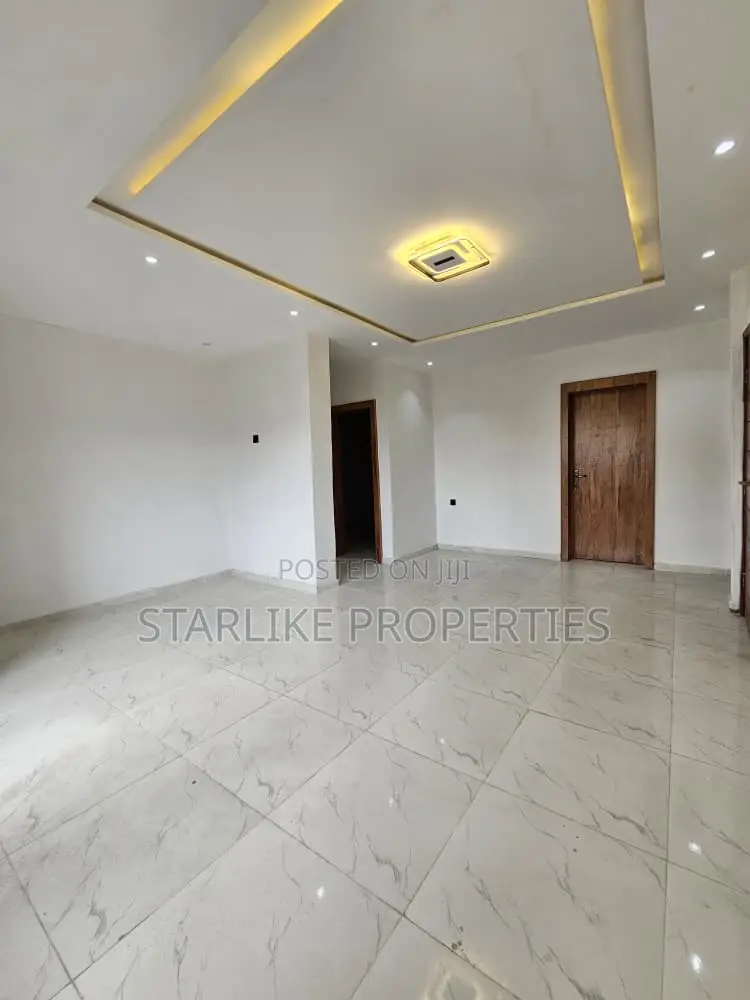2bdrm Block of Flats in Lekki Phase 1 for rent in Lekki Phase 1