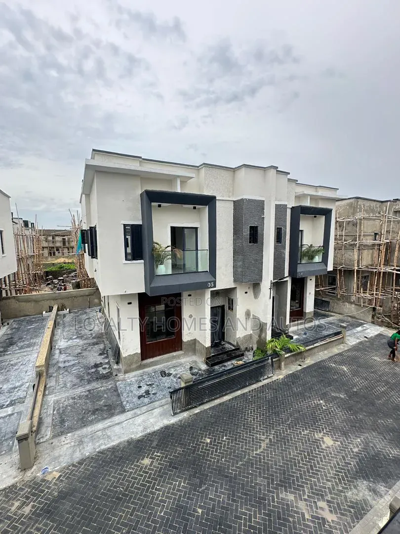 4bdrm Duplex in Abraham Adesanya Estate for sale in Abraham Adesanya Estate