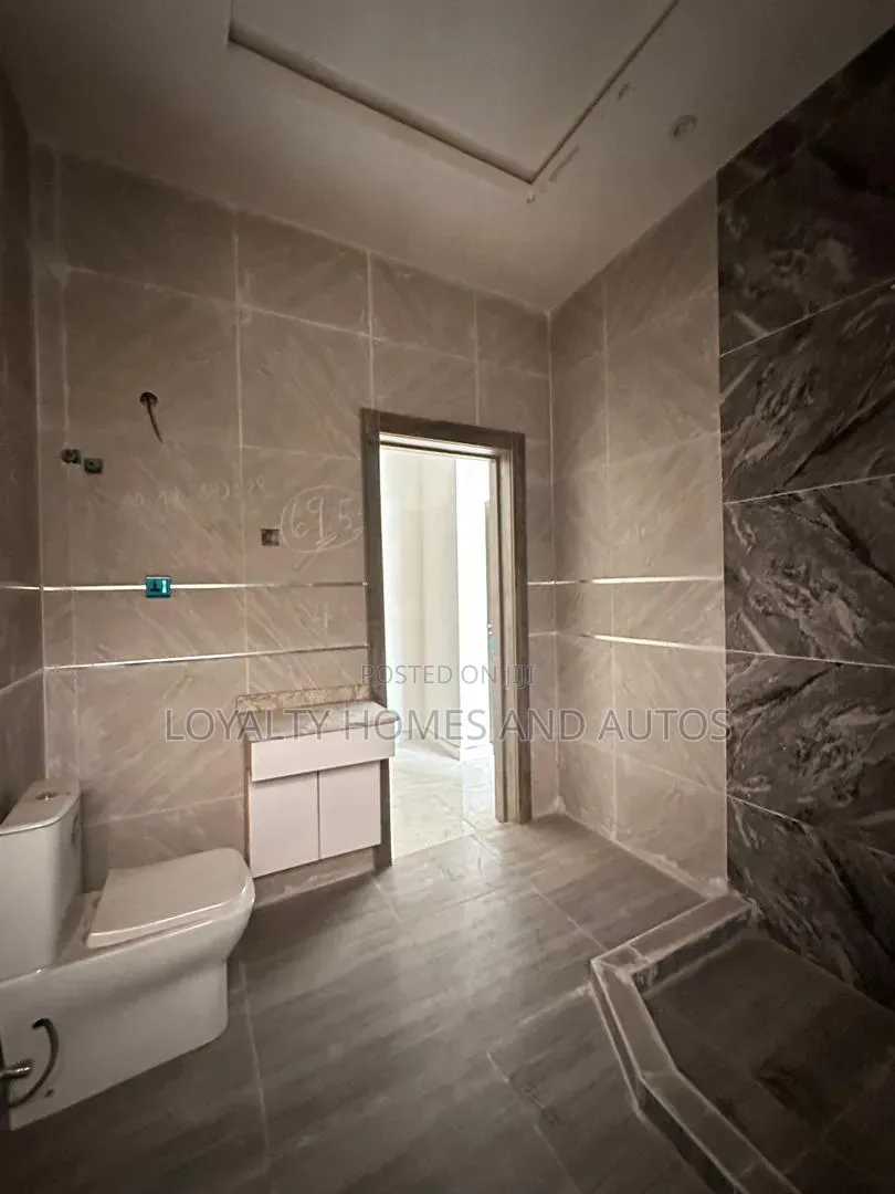 4bdrm Duplex in Abraham Adesanya Estate for sale in Abraham Adesanya Estate