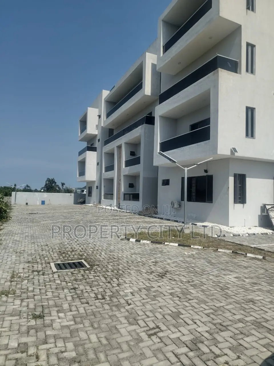 2bdrm Block of Flats in Ajayi Apata Estate, Off Lekki-Epe Expressway in Off Lekki-Epe Expressway