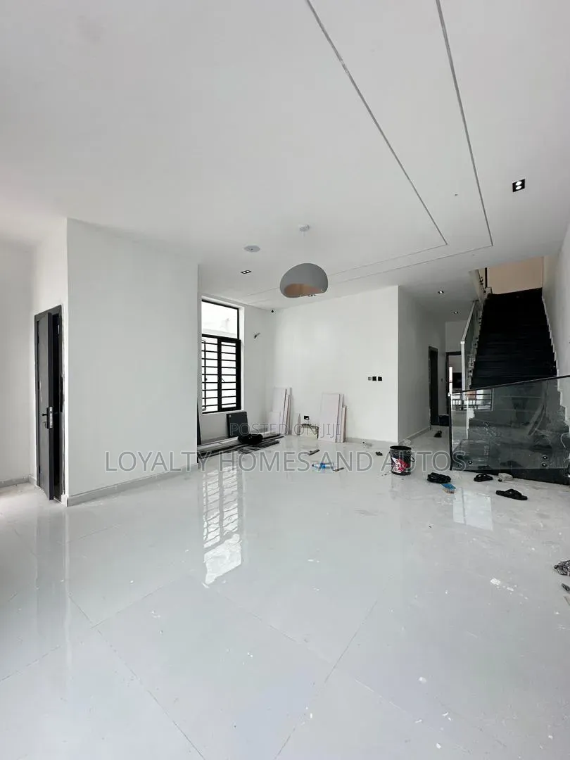 3bdrm Duplex in Abraham Adesanya Estate for sale in Abraham Adesanya Estate