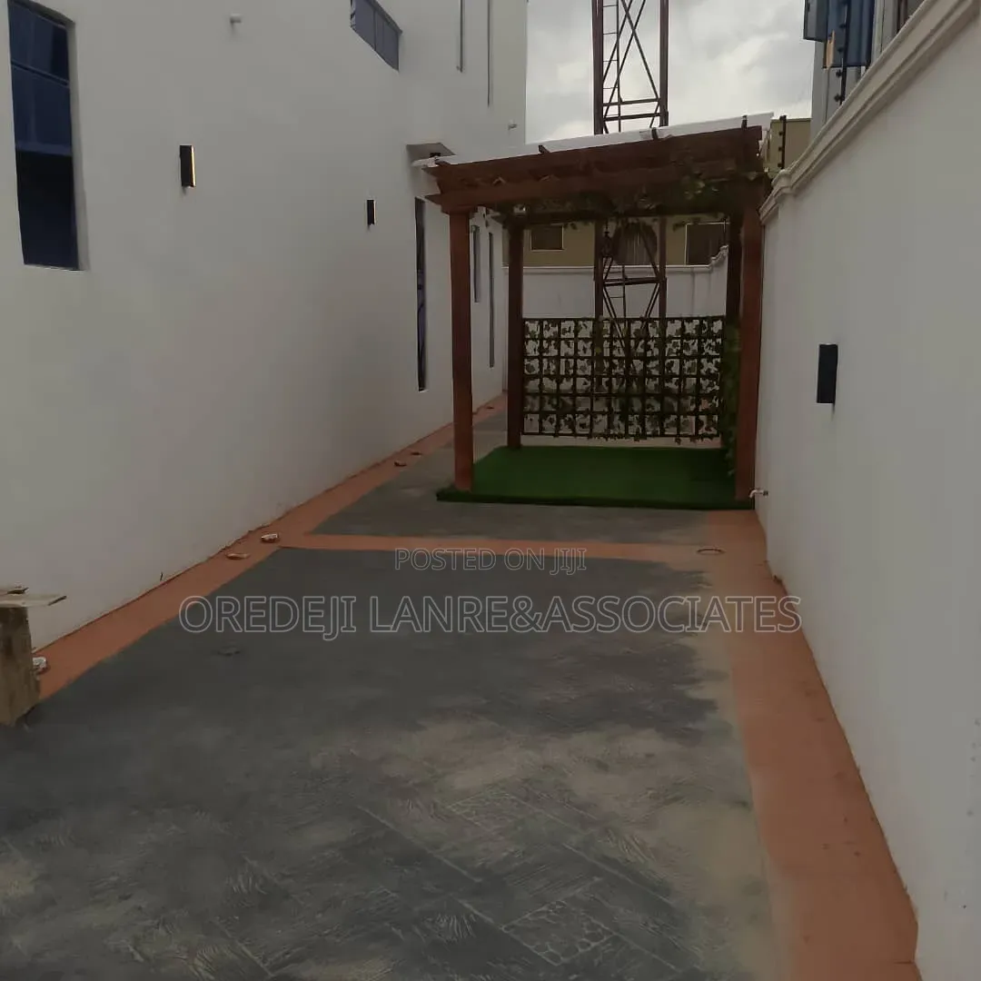 4bdrm Duplex in Alamutu Estate, Fagba for sale in Fagba
