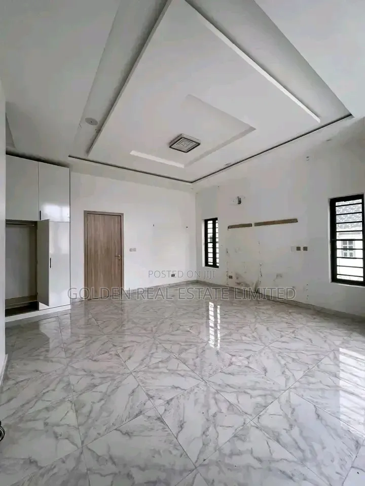 4bdrm Duplex in Lekki Phase 1 for sale in Lekki Phase 1