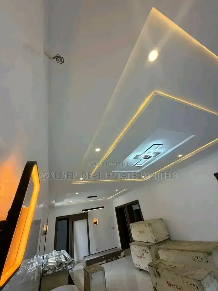 5bdrm Duplex in Wuye for sale in Wuye