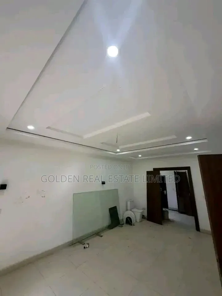5bdrm Duplex in Wuye for sale in Wuye