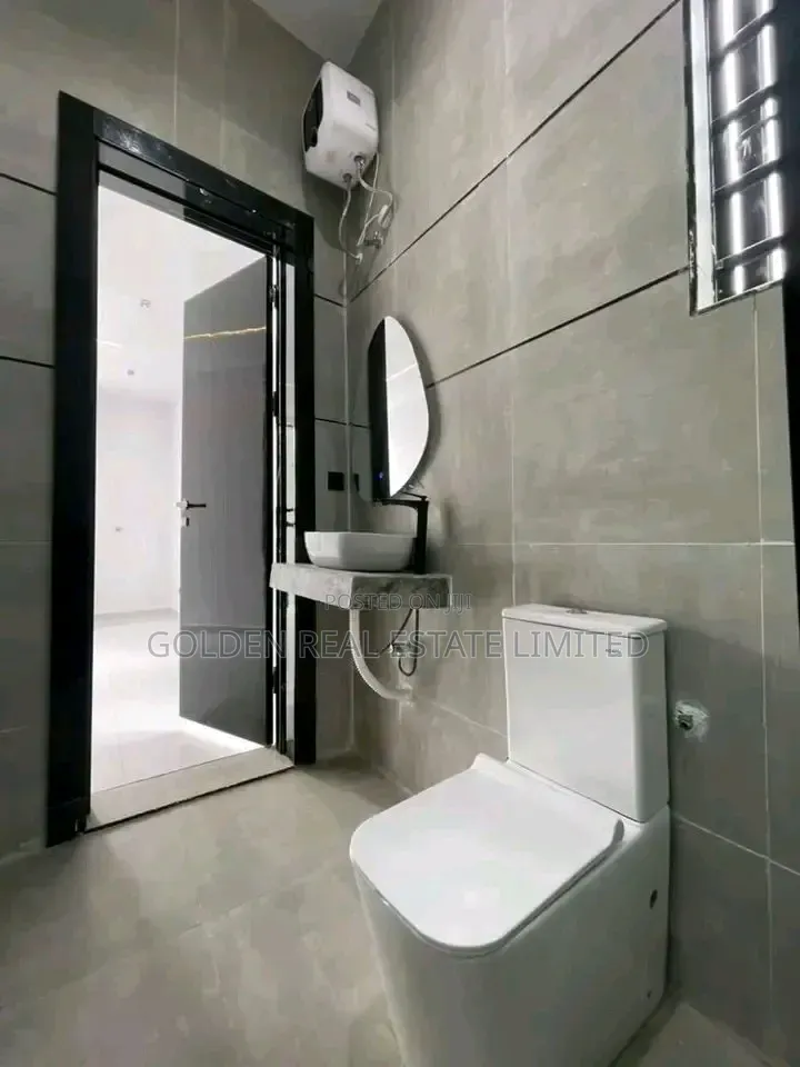 5bdrm Duplex in VGC / Ajah for sale in VGC / Ajah