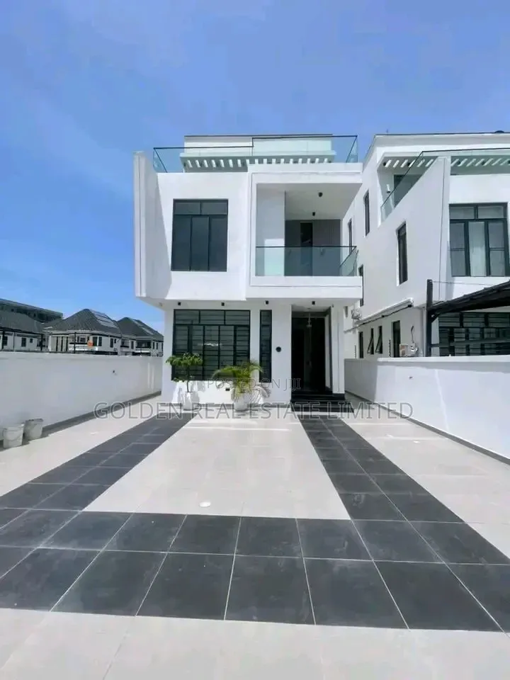 5bdrm Duplex in Lekki Phase 1 for sale in Lekki Phase 1
