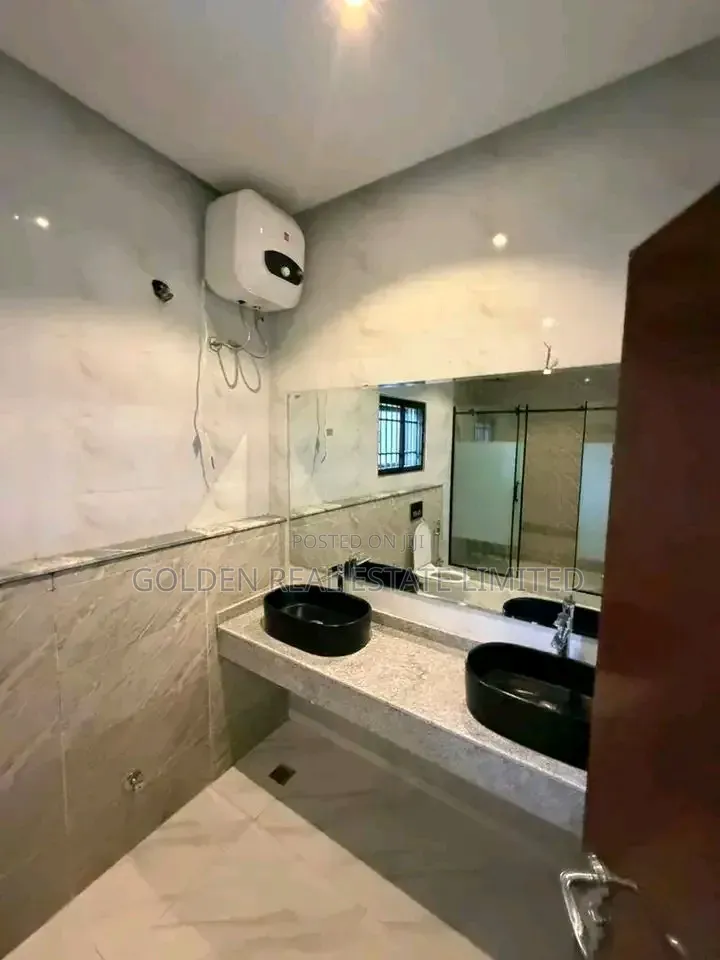 4bdrm Duplex in Wuye for rent in Wuye