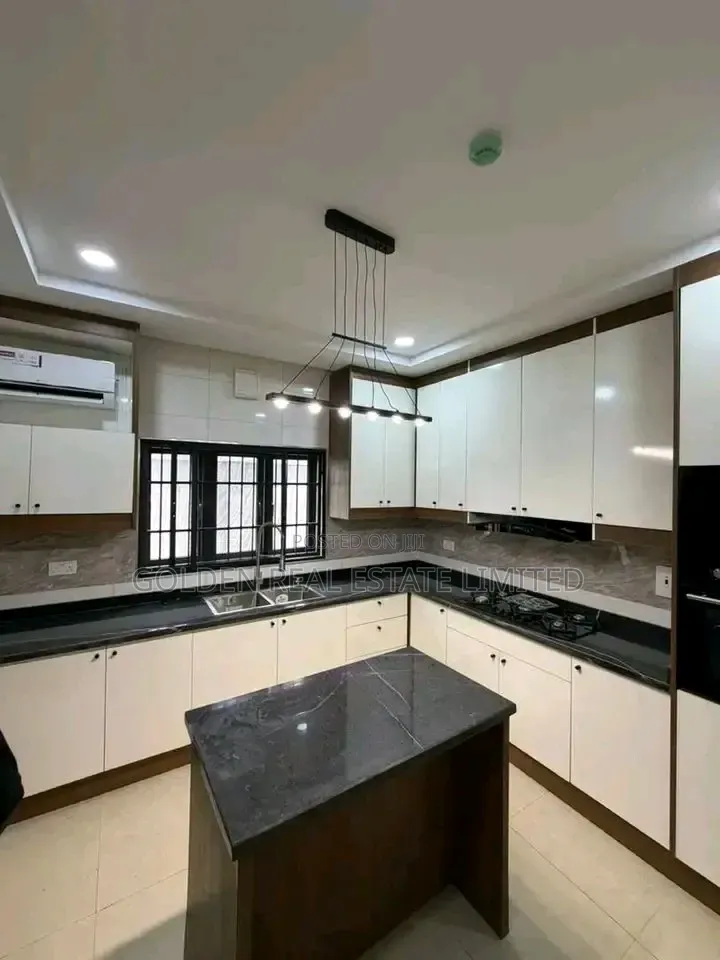 4bdrm Duplex in Wuye for rent in Wuye