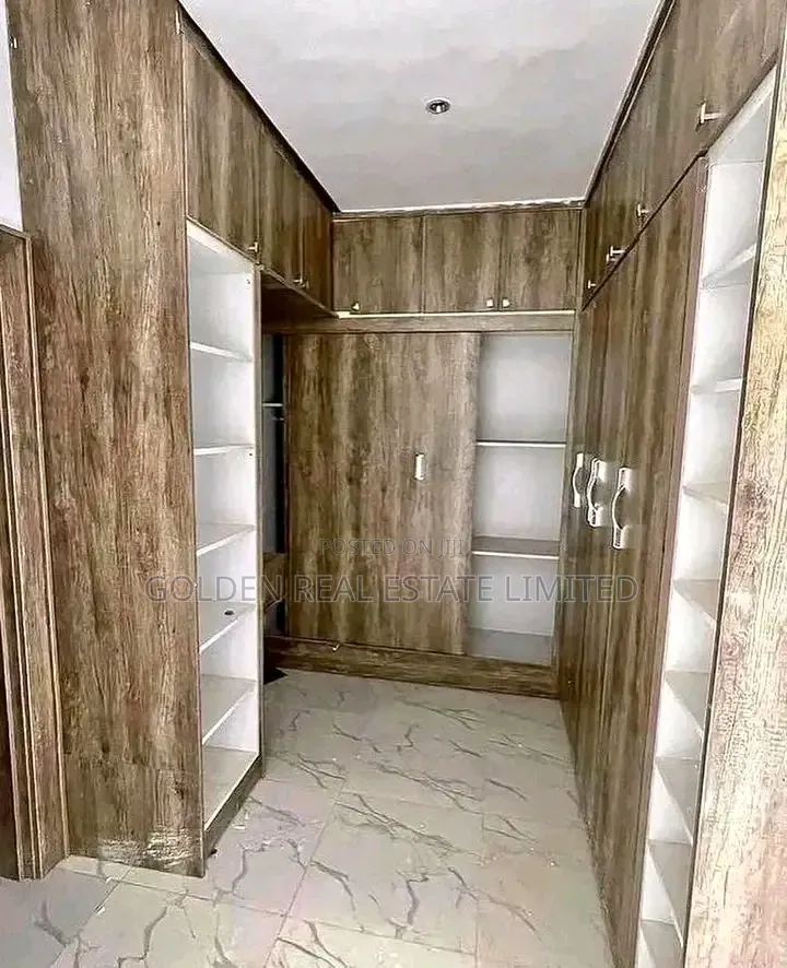 Furnished 8bdrm Mansion in Guzape District for sale in Guzape District