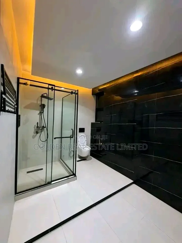 7bdrm Duplex in Guzape District for sale in Guzape District