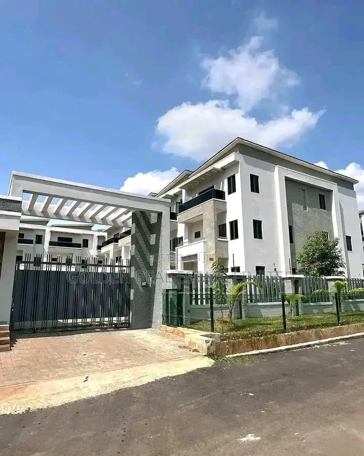 3bdrm Block of Flats in Durumi for sale in Durumi