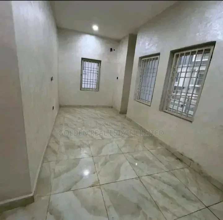 5bdrm Duplex in Guzape District for sale in Guzape District