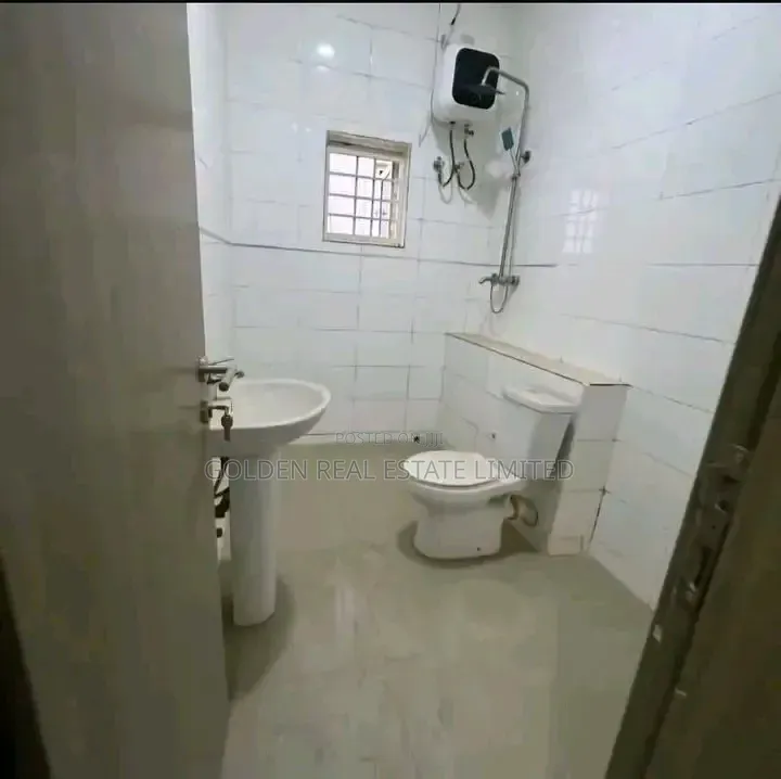 5bdrm Duplex in Guzape District for sale in Guzape District