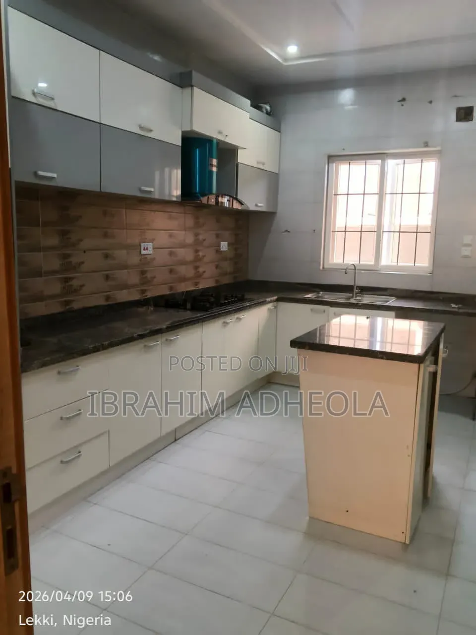 4bdrm Duplex in Victoria Crest, Lekki Phase 2 for sale in Lekki Phase 2