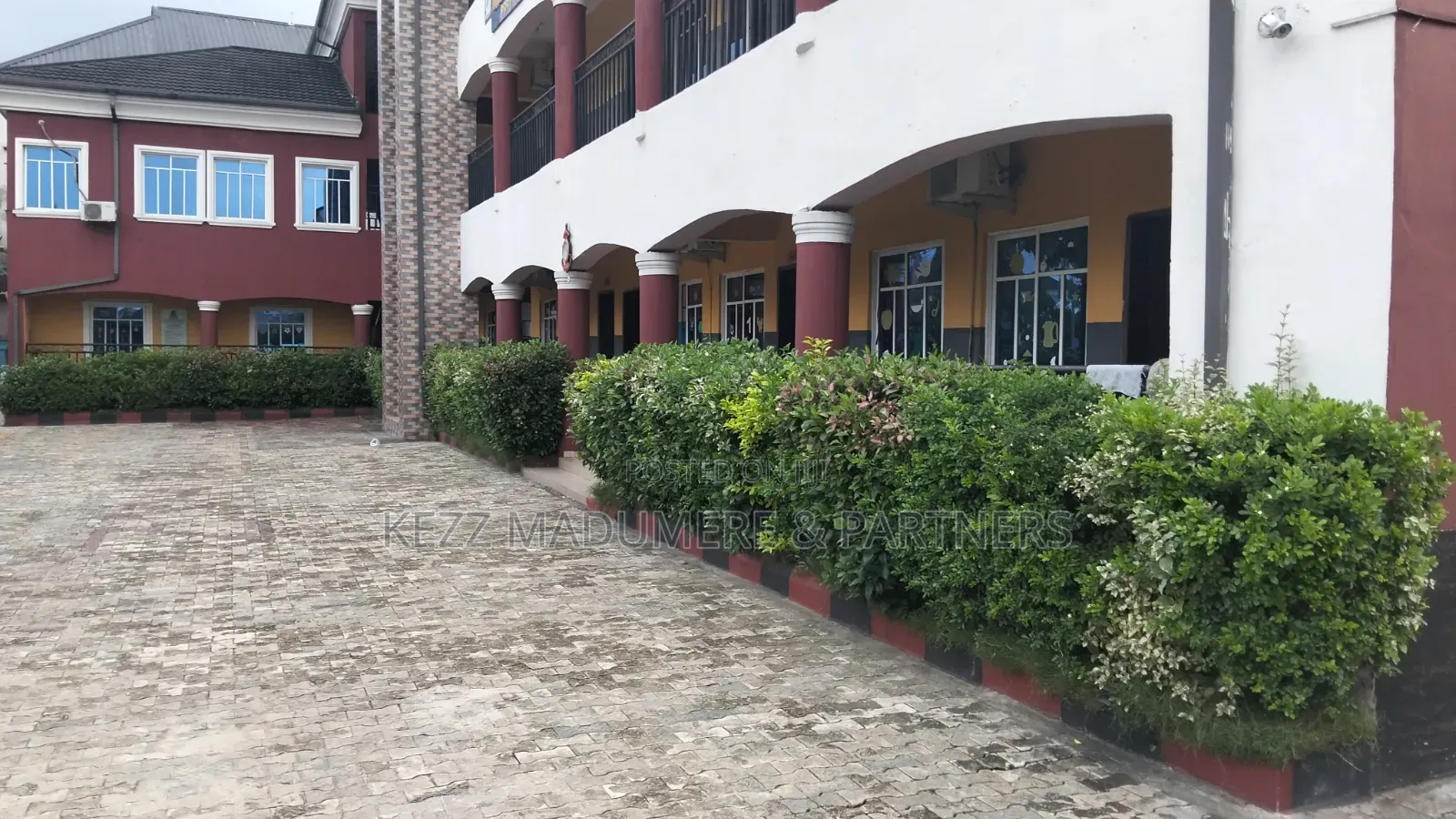 For Sale: Functional School, Sars Road , Port Harcourt in Rumuahalu