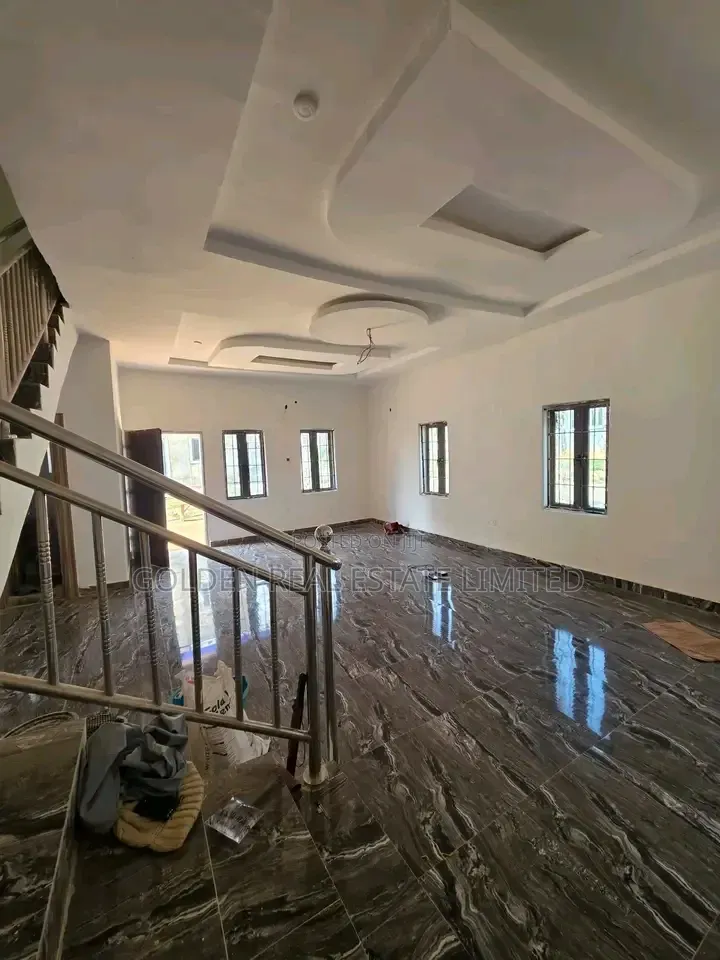 3bdrm Duplex in Guze for sale in Guze