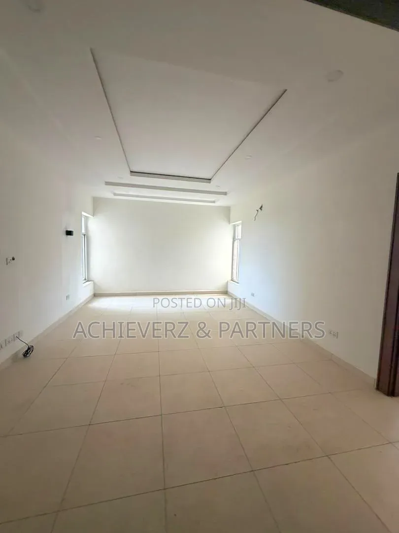 4bdrm Duplex in Utako for rent in Utako