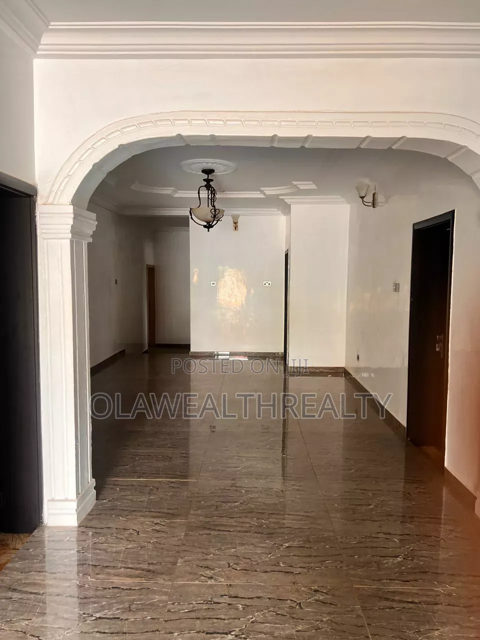 4bdrm Bungalow in Carlton Gate Estate, Ibadan for sale in Ibadan