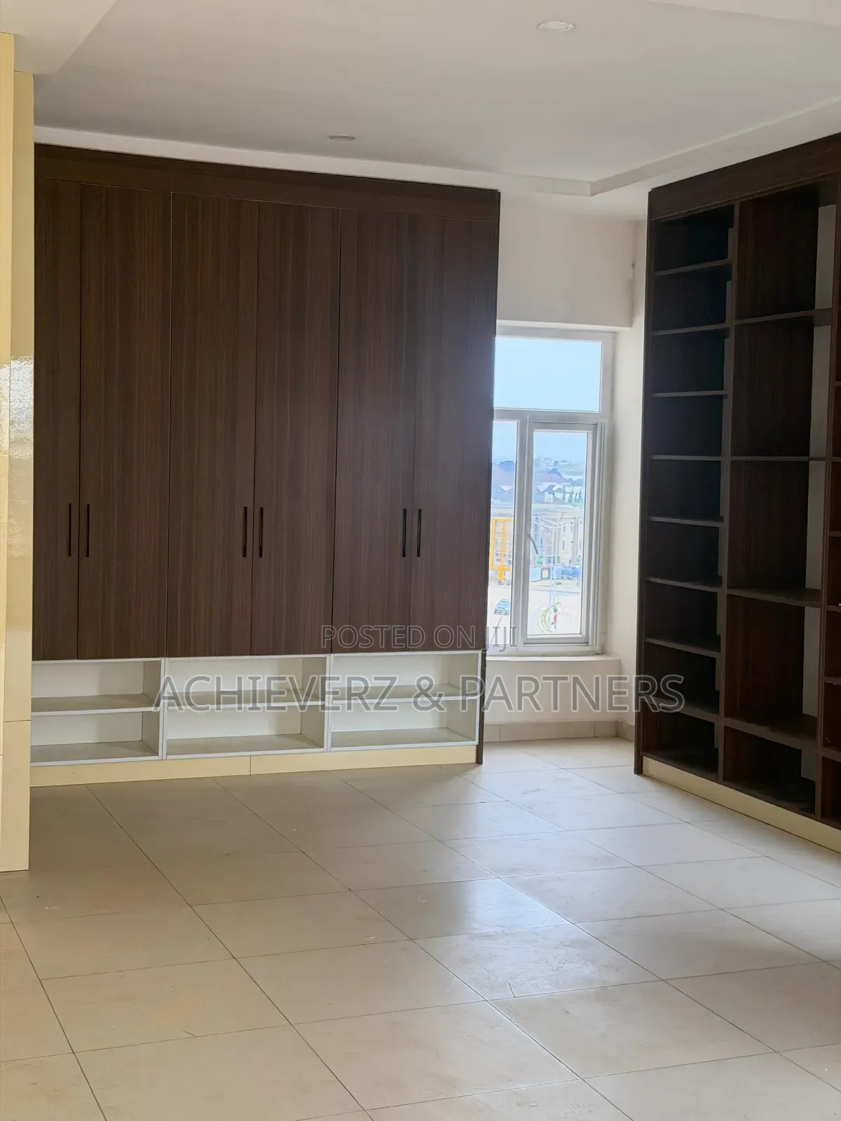 5bdrm Duplex in Guzape District for rent in Guzape District