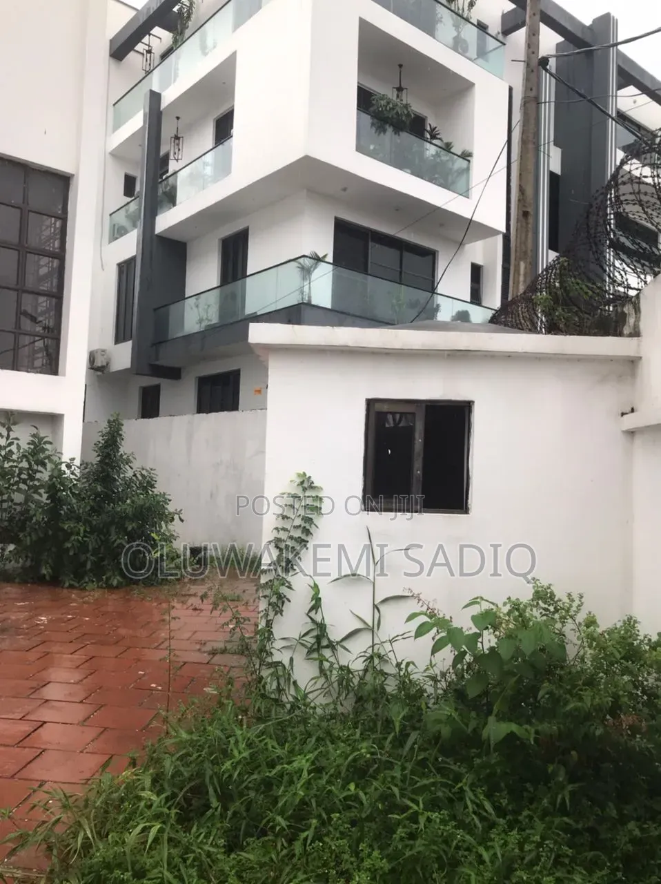 6bdrm Townhouse/Terrace in Shonibare Estate for sale in Shonibare Estate